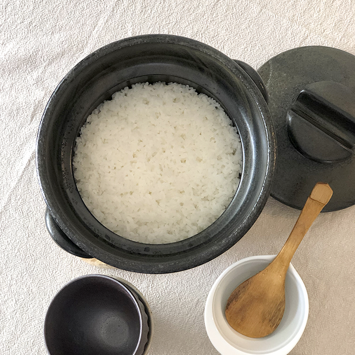 Saji Black Glaze Donabe (Japanese Clay Pot) Rice Pot with Double Lids 5 Cups 4