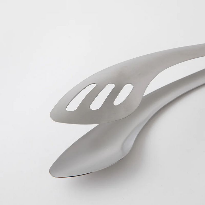 High-quality stainless steel tongs from Aux Leye, showcasing Japanese craftsmanship.