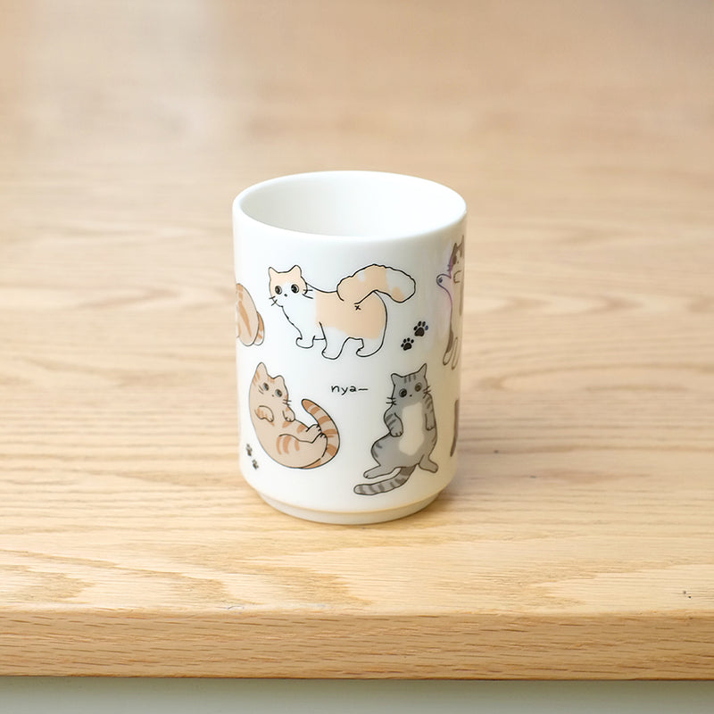 Japanese Cat Collection Sushi Teacup 300ml - Yamaka nekokizuku yunomi with cat illustrations