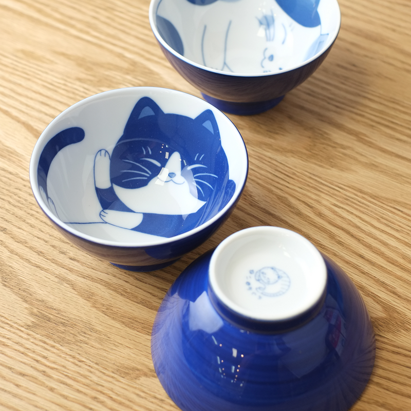 Daitoua Neko Chigura Hachiware Rice Bowl - 11.5cm