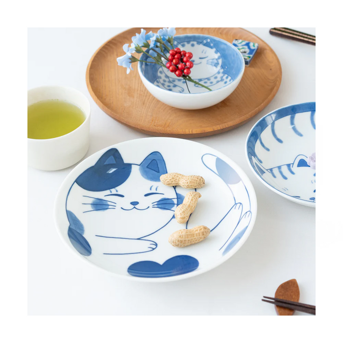 Daitoua Neko Chigura 4-Piece Dinnerware Set