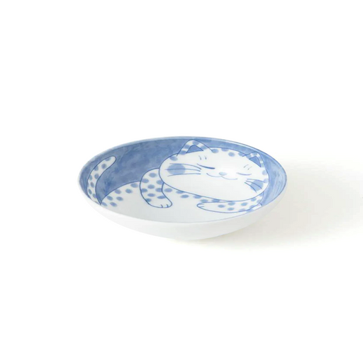 19cm oval serving bowl with a hand-painted white cat against a blue background, surrounded by delicate patterns, epitomizing Japanese artistry.