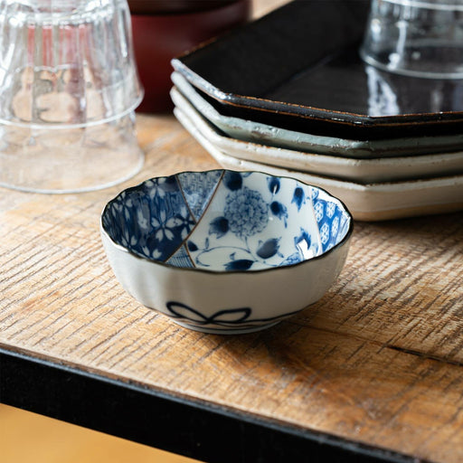 Mino Yaki Yusen Chrysanthemum Side Bowl 10.5cm Blue