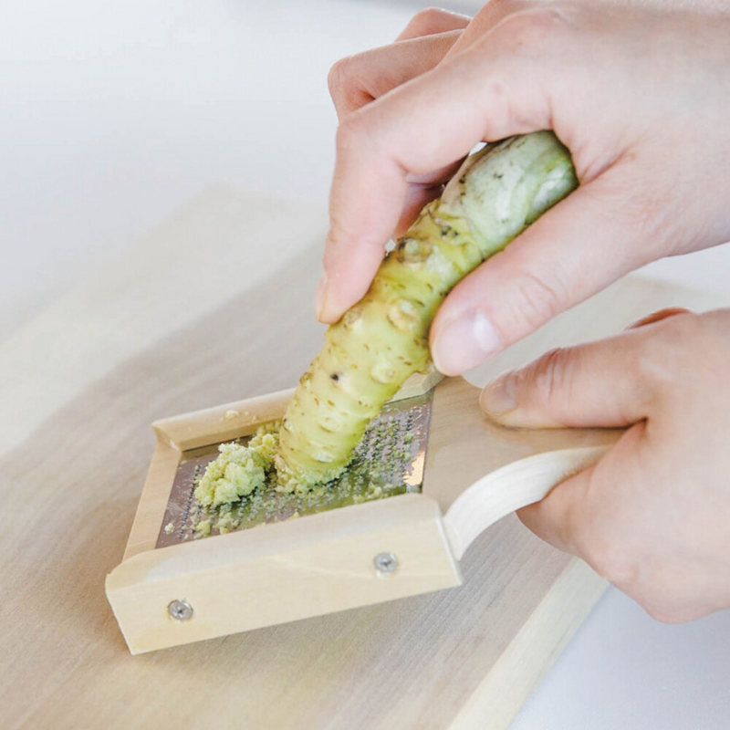 Oyanagi Sangyo Wooden Condiment Grater & Bamboo Scraper Brush Set
