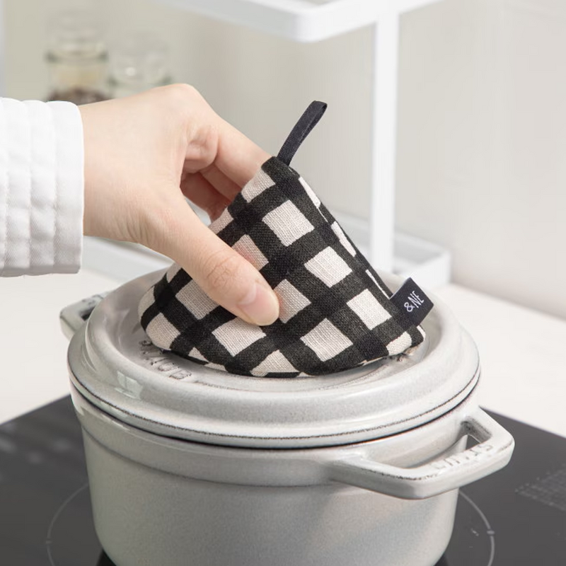 &NE Japanese Pot Holder - Black Check