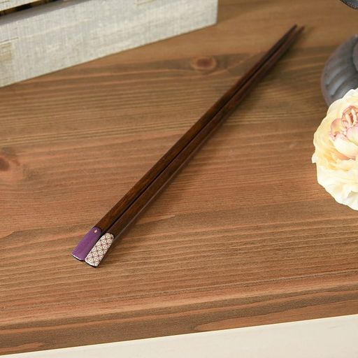 Retro Vintage Series Chopsticks in the "Emalu" design featuring a rich purple lacquered tip with a subtle gold accent and a patterned tip showcasing an intricate, multicoloured geometric design.