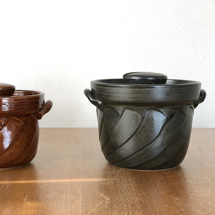 Saji Black Glaze Donabe (Japanese Clay Pot) Rice Pot with Double Lids 5 Cups 1