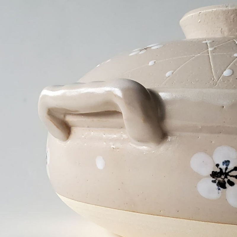 Santo Plum Blossom Donabe Japanese Clay Pot - 29cm (Size 9)
