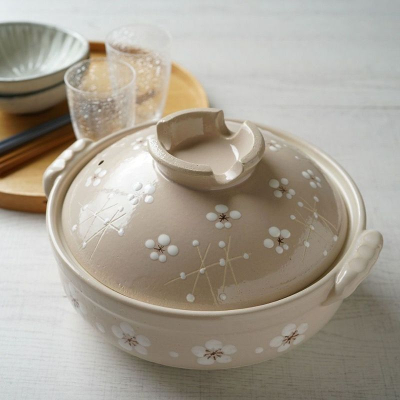Santo Plum Blossom Donabe Japanese Clay Pot - 29cm (Size 9)