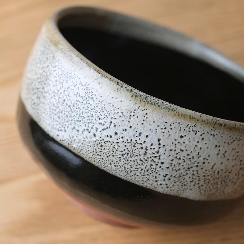 Ale-net Satsuma Tenmoku Matcha Bowl - 450ml - Black & White