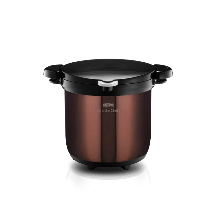 A product image of the 4.5-litre Thermos Shuttle Chef thermal cooker in a metallic brown finish with a black lid.

