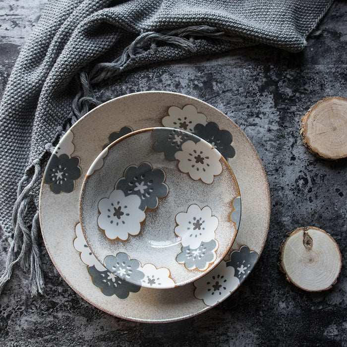 Aito Mino Yaki Nordic Flower Series Dinner Plate - Linen: bowl and plate