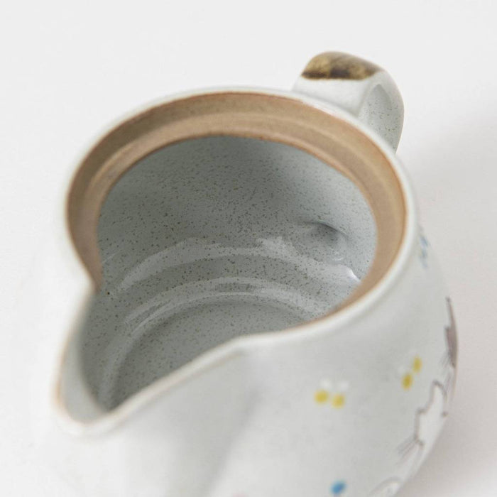 Atelier Yu Cats In Sunny Spot Kutani Handmade Teapot: pouring rim