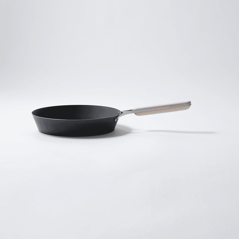 Freiz Enzo Carbon Steel Induction Frypan - 26cm: side angle