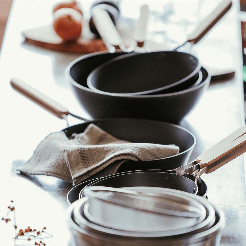 Freiz Enzo Carbon Steel Induction Frypan - 26cm: in a whole set