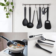 RemyPan Magnetic Cooking Chopsticks - Made in Japan: Nice display