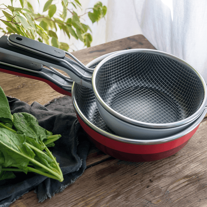 RemyPan Stainless Steel Strainer - In a pan