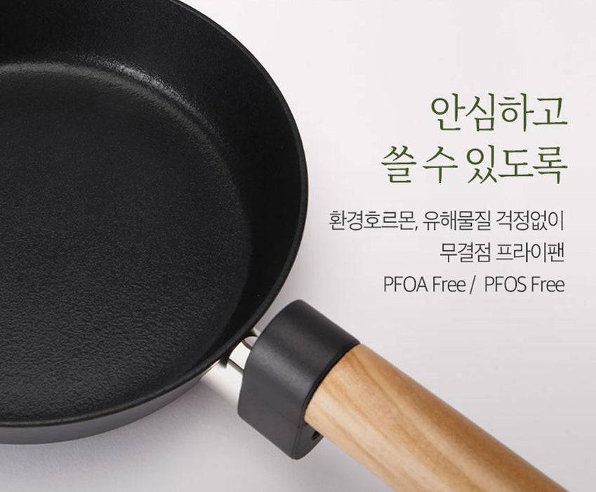 Happycall Forest IH Wood Handle Omelette Pan 21cm: PFOA/PFOS free
