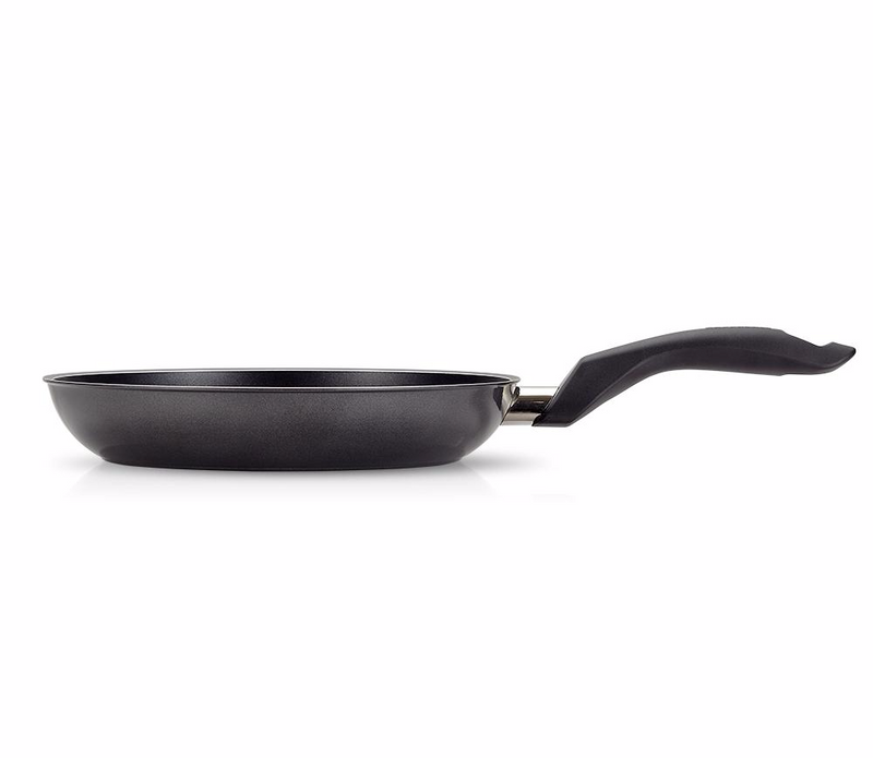 Happycall Plasma IH Titanium Frypan 28cm: side angle
