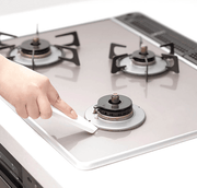 Marna Kitchen Squeegee: cleaning gap