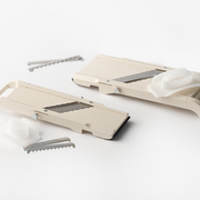 The Benriner Mandoline / Slicer - Professional Model - 95mm - More images