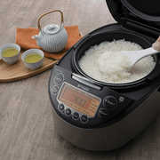 Tiger-IH-Multifunctional-Rice-Cooker-5.5-Cups-JKT-D10A: With Rice