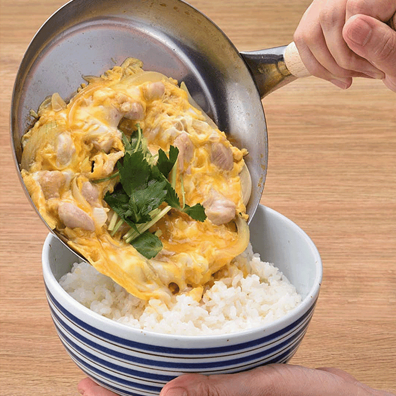 View of Yoshikawa's 16cm Induction-ready Oyakodon Pan with Lid.
