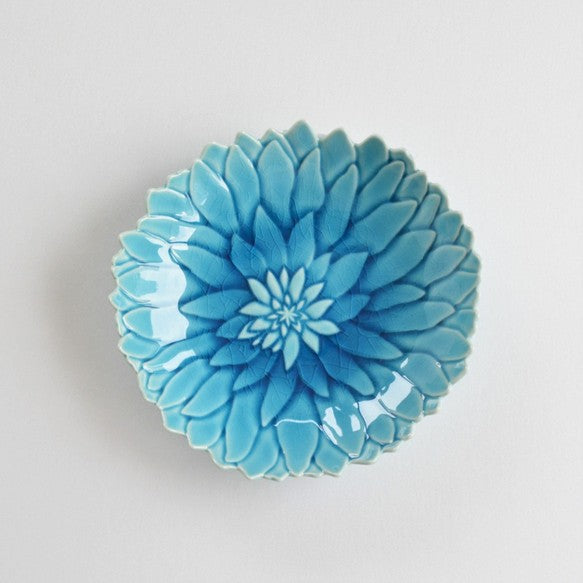 Aito Seto Yaki Dahlia Glazed Dessert Plate (15cm) - Glossy Blue: handcrafted