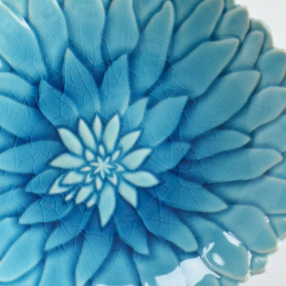 Aito Seto Yaki Dahlia Glazed Dessert Plate (15cm) - Glossy Blue: Made in Japan