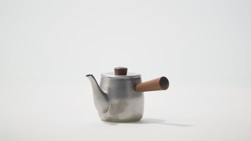 Miyaco Classic Stainless Steel Teapot 380ml - Made in Japan: Video