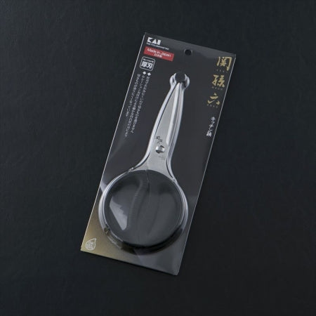The Kai Seki Magoroku kitchen scissors shown in their official Japanese retail packaging.
