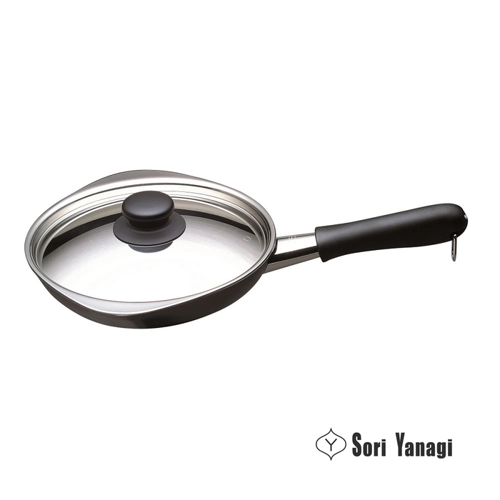 Sori Yanagi Pure Iron Induction Frypan 25cm with Stainless Steel Lid: Lid on frypan