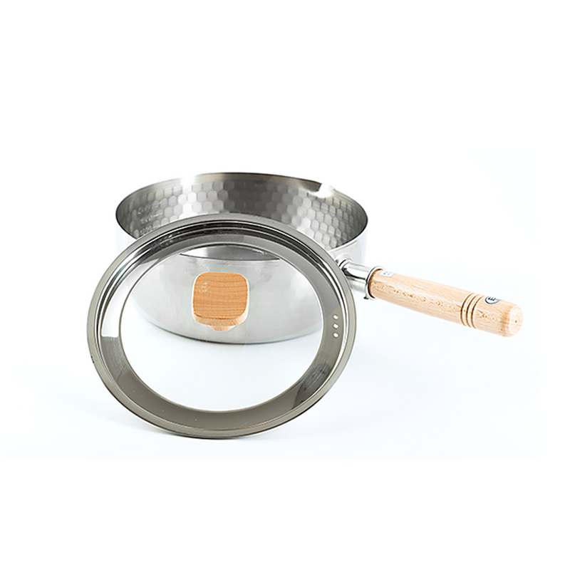A product image of the Yoshikawa Yukihira 22cm saucepan shown with the optional Aiko glass lid.

